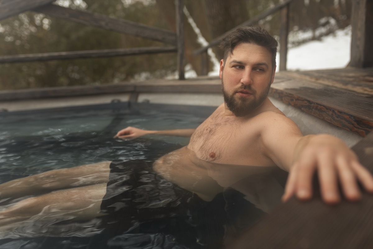 Jak zrobić banię w ogrodzie? Przewodnik po montażu i budowie