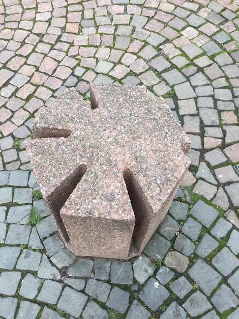 Beton zamiast kostki – idealna alternatywa na podjazd